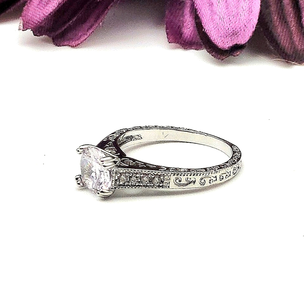 Solitaire ring with intricate band detailing, high set, New! Multiple sizes - Picture 5 of 11